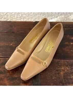 Salvatore Ferragamo Tan Mary Jane Kitten Heels Size 7.5